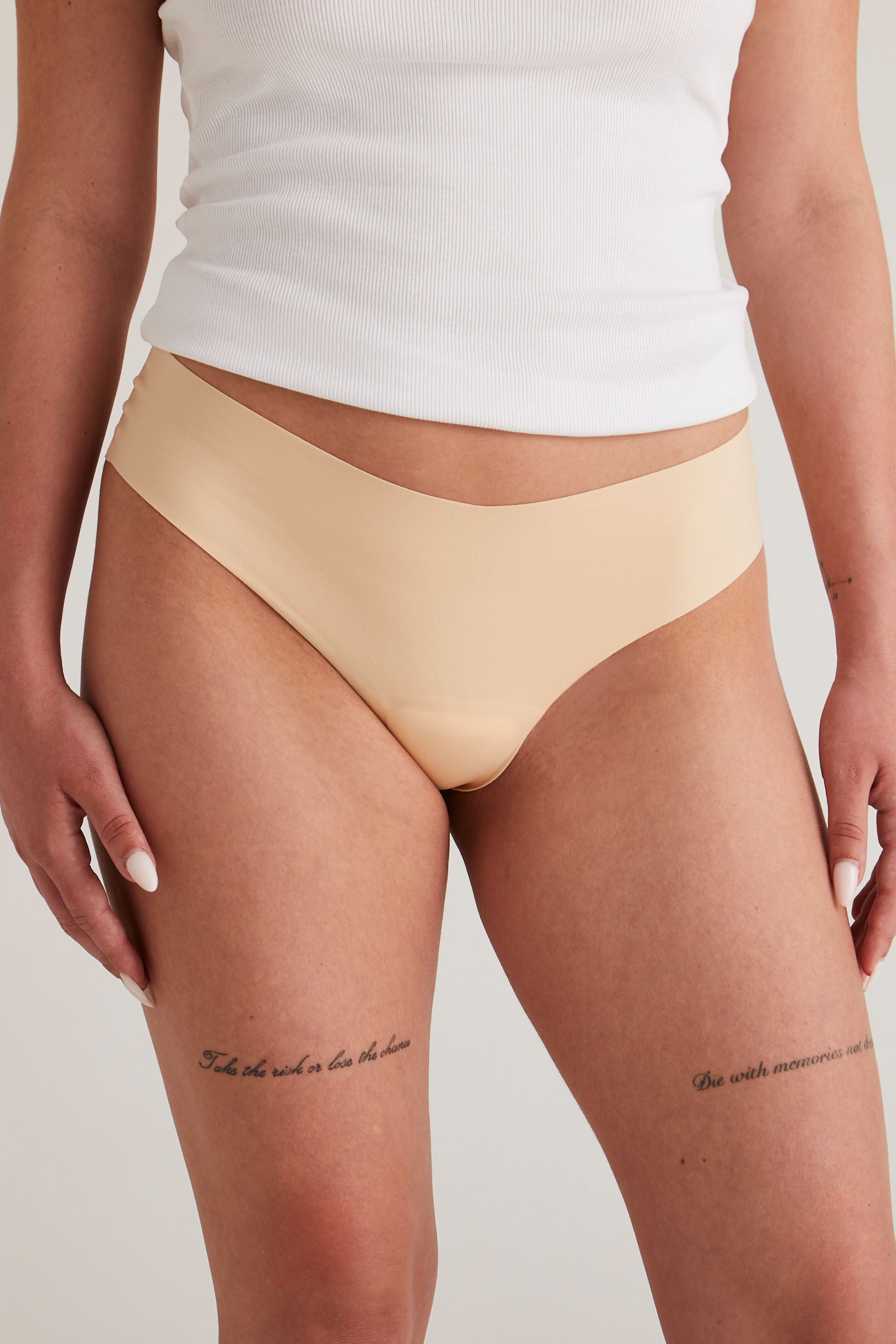 NoShow Thong Mid - Beige